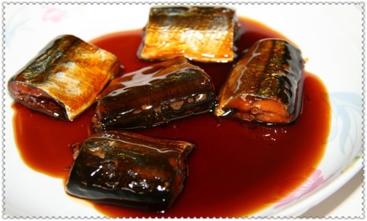 Saury cooked ginger